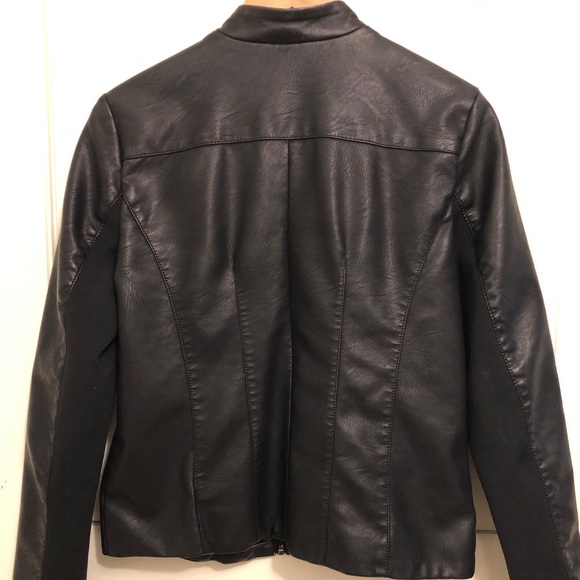 Baccini faux leather jacket. Size Petite Medium - Picture 5 of 5